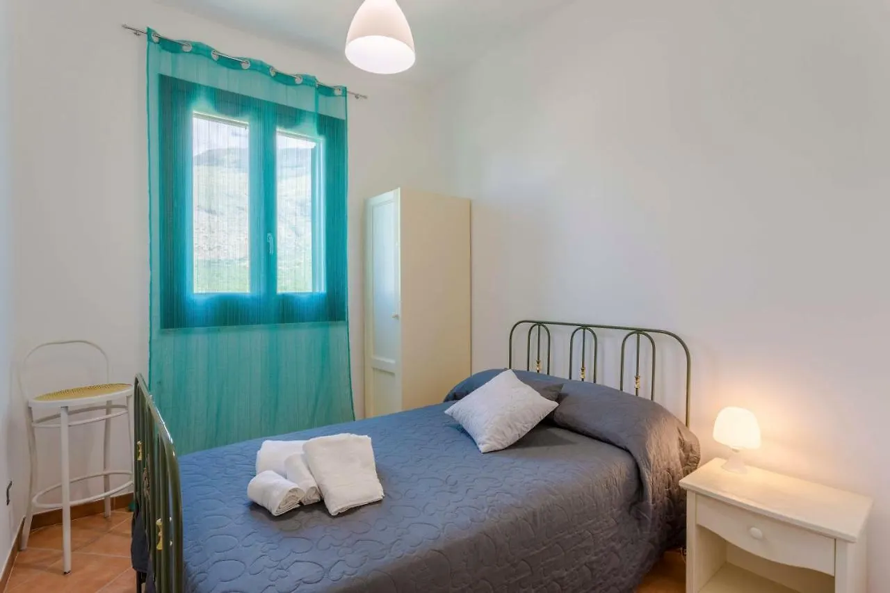 Appartamenti Karma Vacanze Castelluzzo Italy